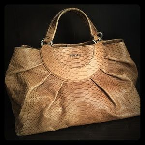 AUTHENTIC Furla large satchel💕